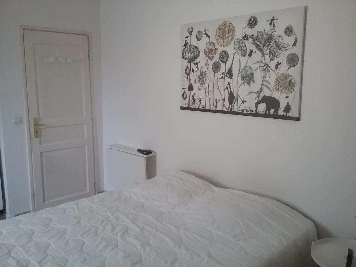 Une Chambre En Ville LʼIsle-sur-la-Sorgue Dış mekan fotoğraf
