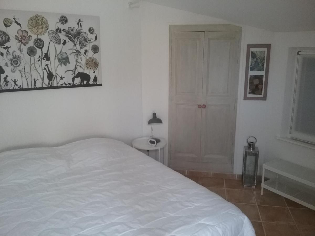 Une Chambre En Ville LʼIsle-sur-la-Sorgue Dış mekan fotoğraf